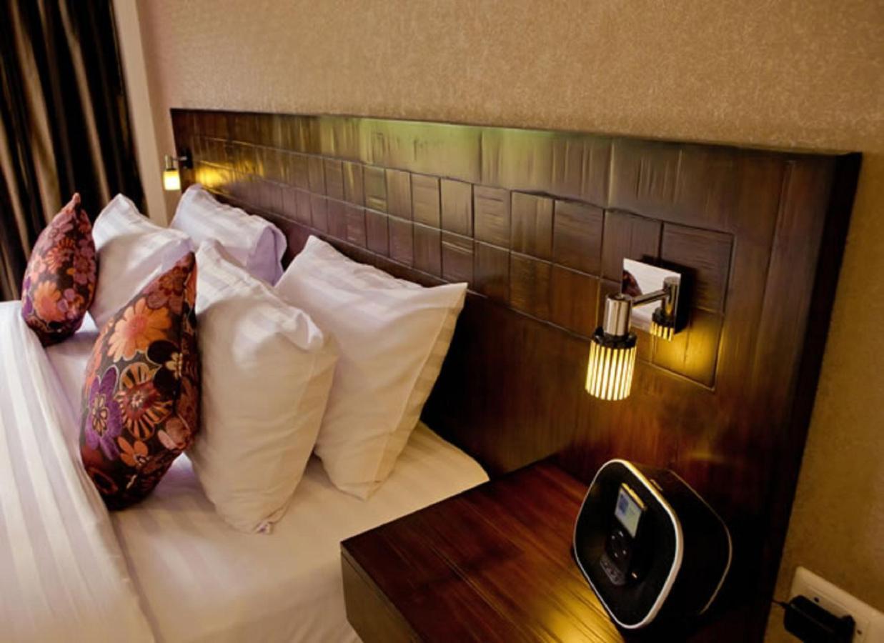 Penginapan Mellow Space Boutique Karon